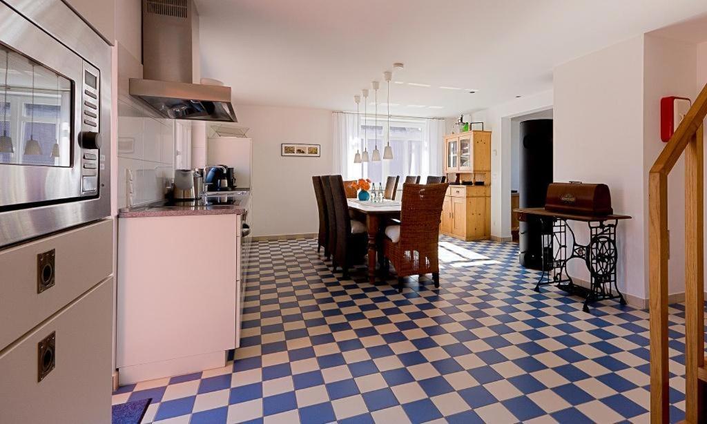 Kapitaenshaus - Kajuete Villa Ahrenshoop Ngoại thất bức ảnh